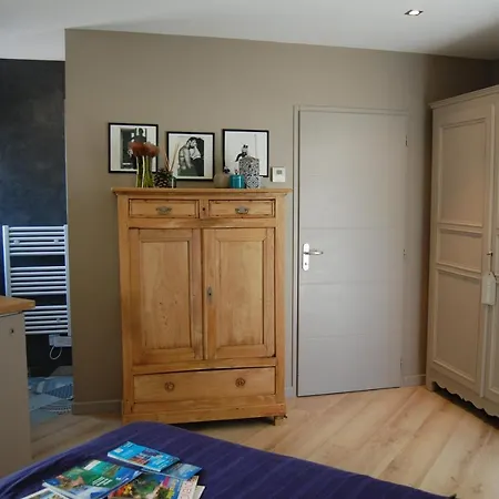 Nocleg ze śniadaniem Le Clos Des Barelles 4*