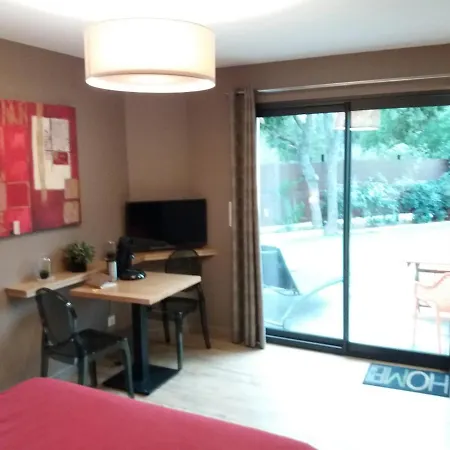 Bed & Breakfast Le Clos Des Barelles