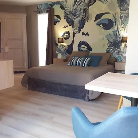 Le Clos Des Barelles 3* Сис-Фур-Ле-Пляж